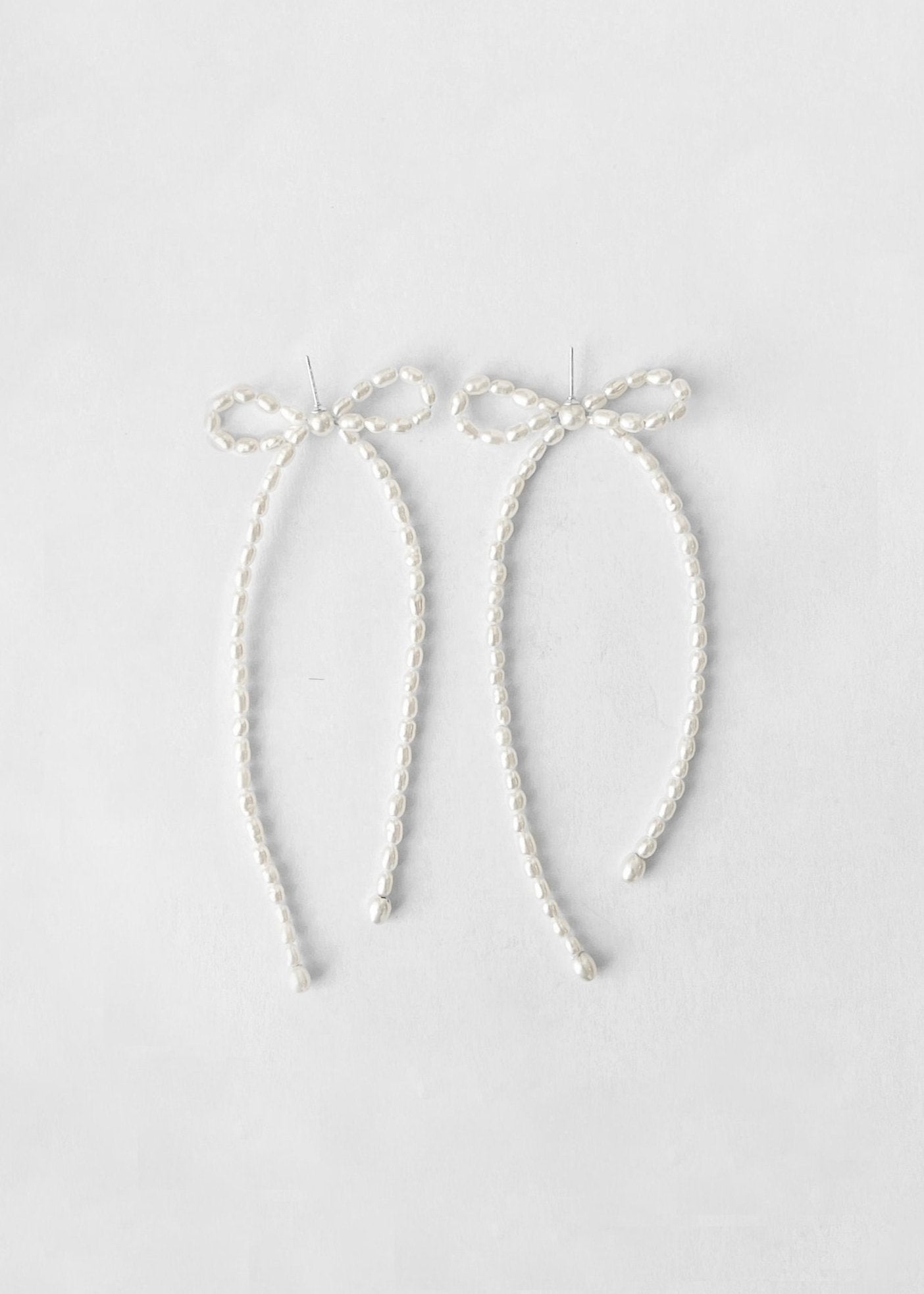 Kara Yoo: Margot Earrings - Rice Pearl