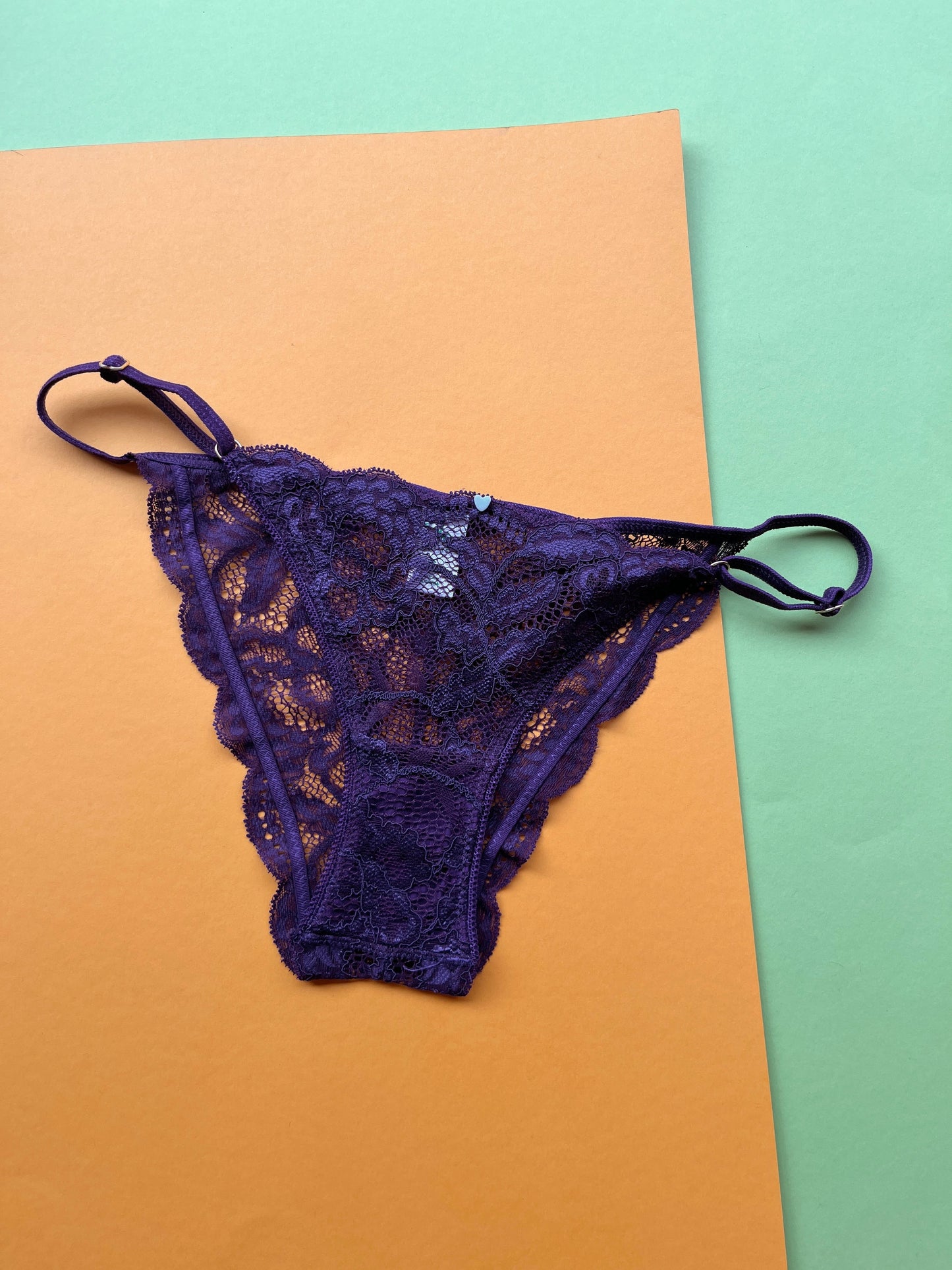 Clo: Fortuna Lace String Bikini - Plum Purple