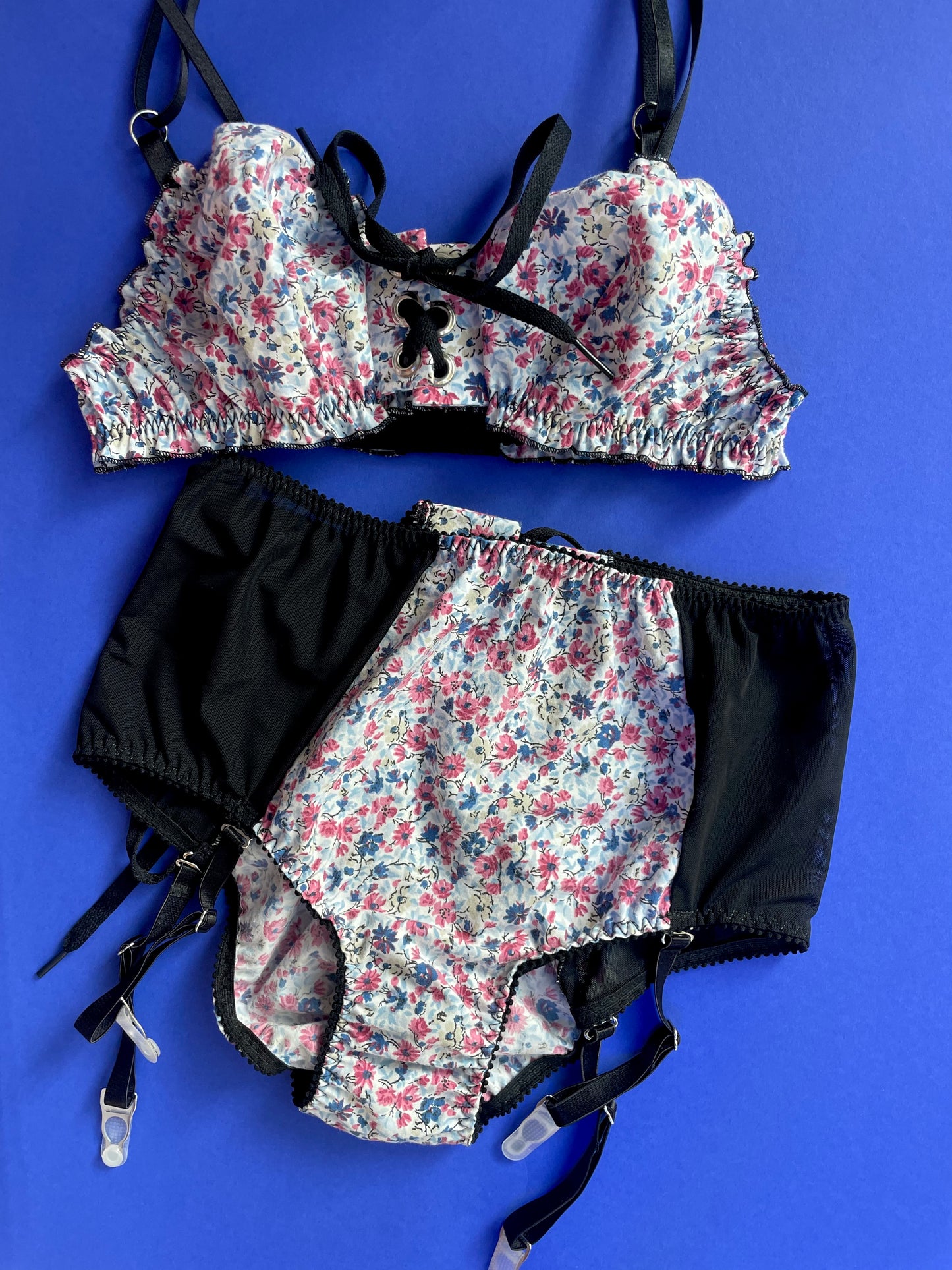 Clare Bare: Cardamine Brief with Garters - Ditsy Floral