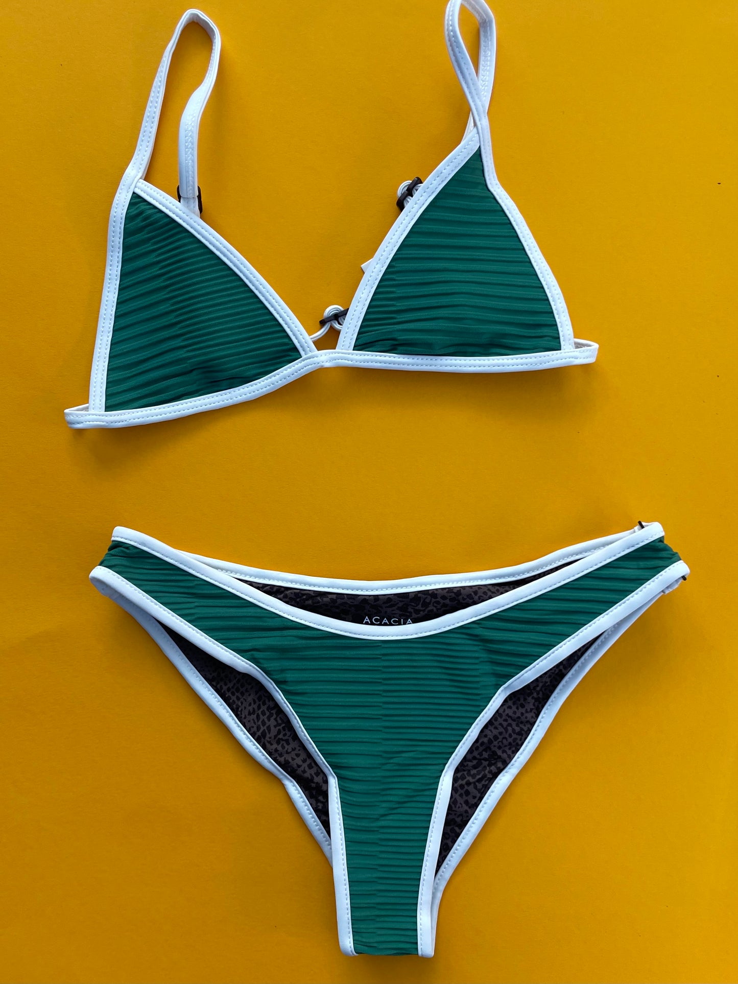 Acacia: Baja Piped Bikini Top - Fennel