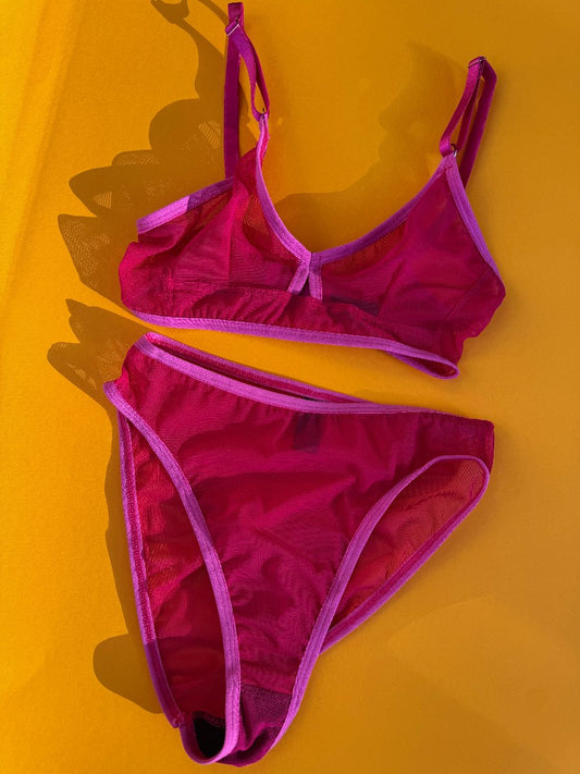 Bully Boy: Brick Keyhole Wireless Bra - Magenta