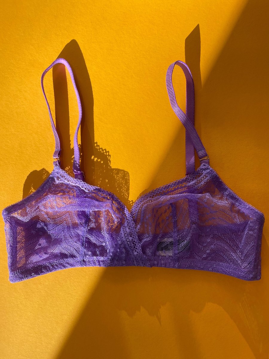 Huit: Eclatante Wireless Bralette - Violet