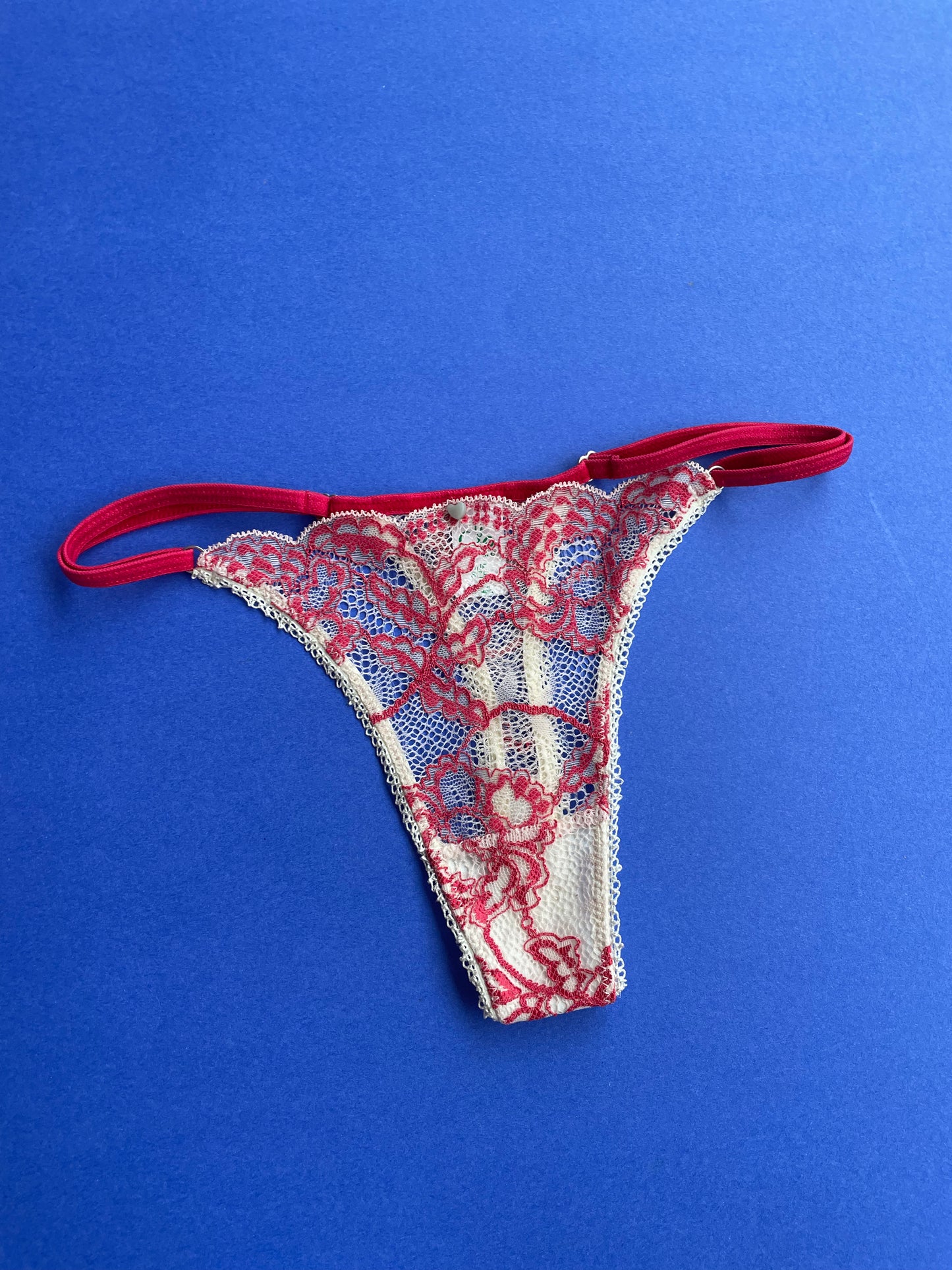 Clo: Fortuna Lace Adjustable String Thong - Azalea