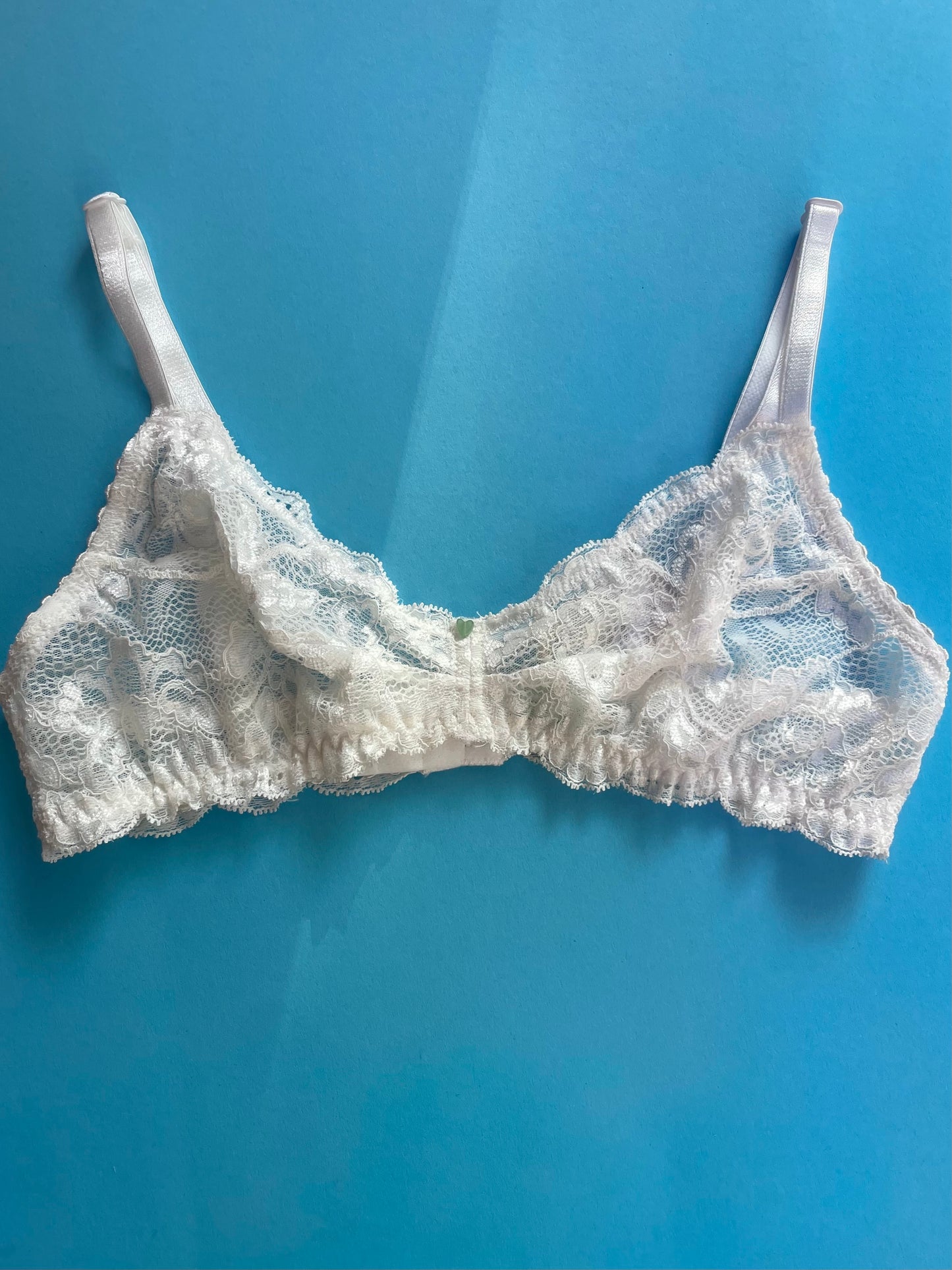 Clo: Fortuna Lace Wireless Soft Bra - White