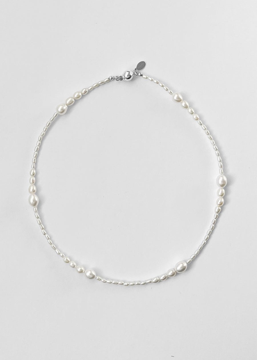 Kara Yoo: Avery Necklace - Pearl