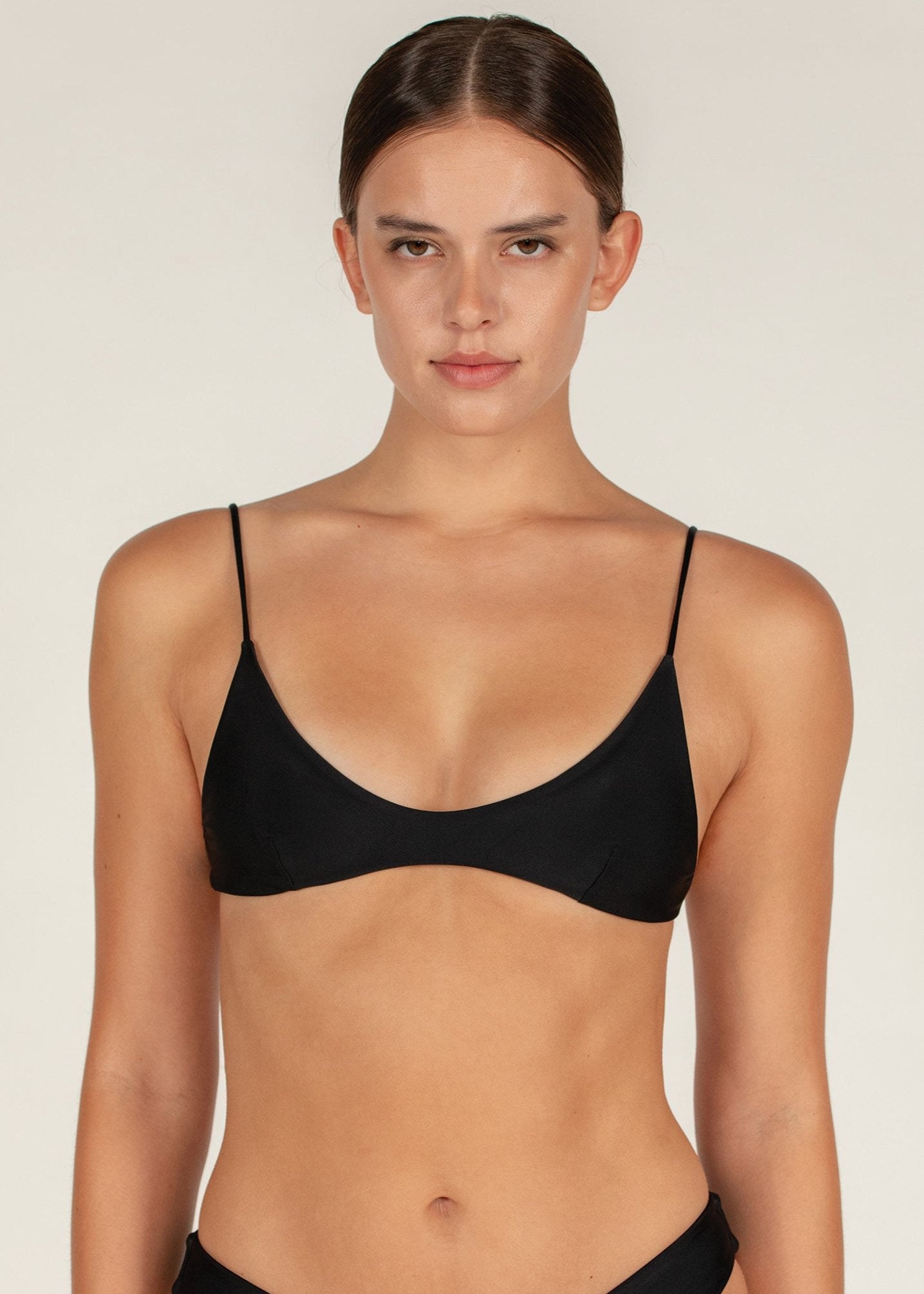 Mikoh: Leia Plunge Sporty Bikini Top - Calypso