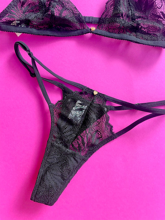 Clo: Selva Lace Adjustable Thong - Black